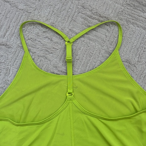 Nike Dri-fit Elastika Tank women’s training top in atomic green NWT Size Small - Picture 12 of 16